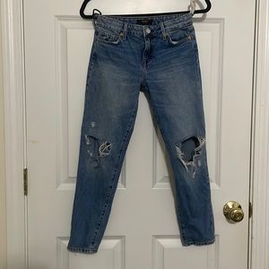 Mid rise jeans, a little warm/baggy